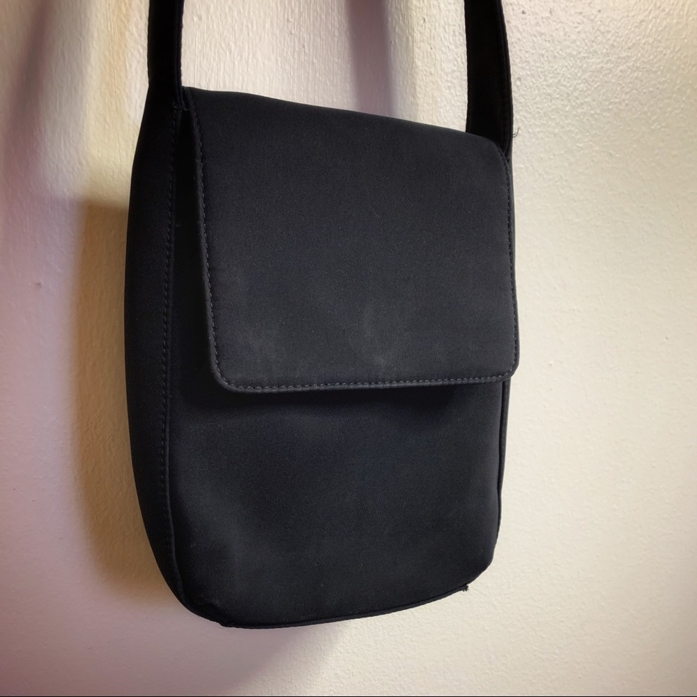 Walking Company - Lightweight Essentials Crossbody